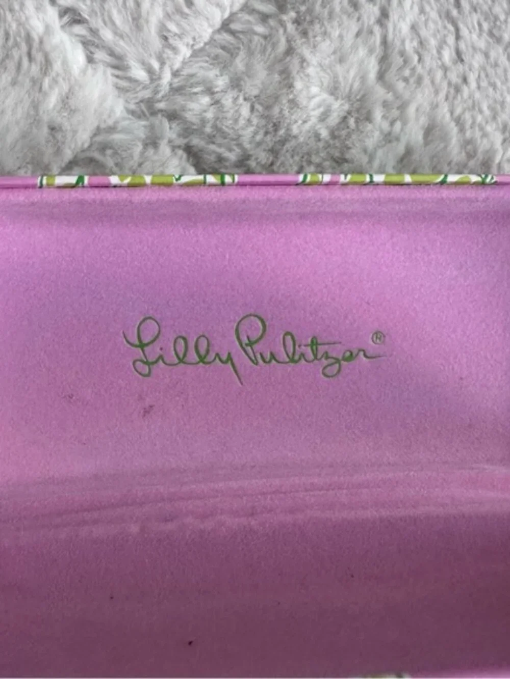 Lilly Pulitzer | Green and Pink Giraffe Print Hard Shell Eyeglass Case